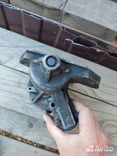 Стартер Mazda Xedox