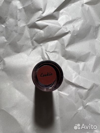 Блеск для губ makeup revolution