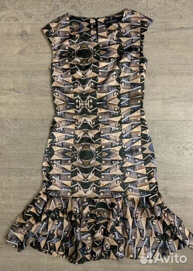 Платье размер 42 (S)