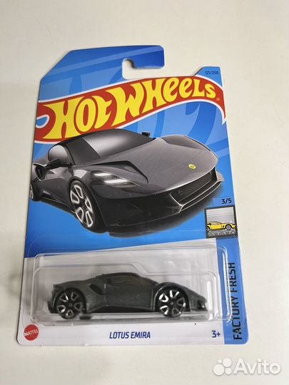 Hot wheels L case 2023
