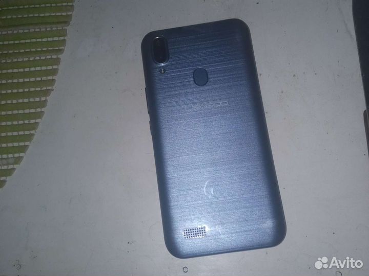 Телефон leagoo m11