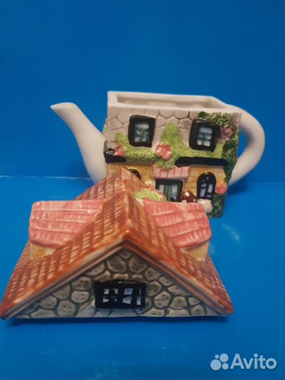 Оригинальный чайник - домик