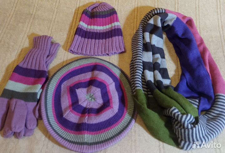 Комплект шапка, шарф, берет, перчатки