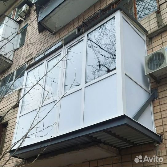 Остекление балкона и установка пластиковых окон