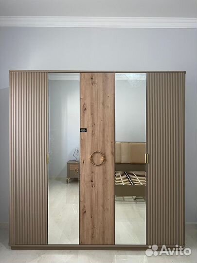 Спальня Спальный гарнитур