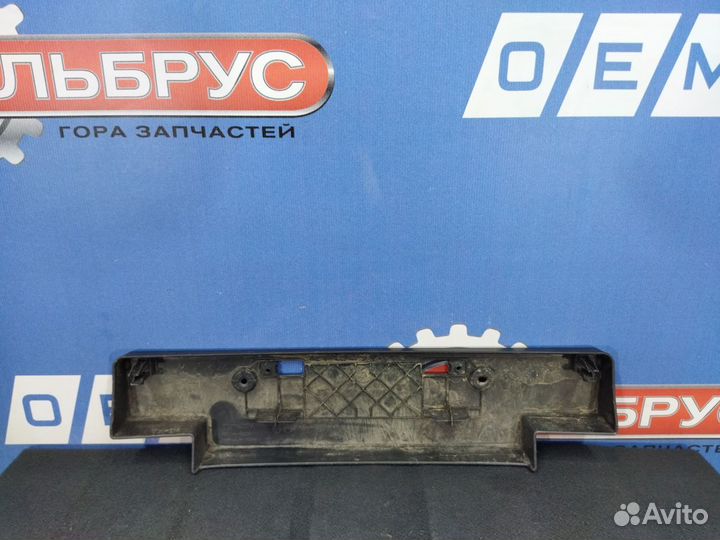 Площадка под гос номер Land Cruiser 200 2007