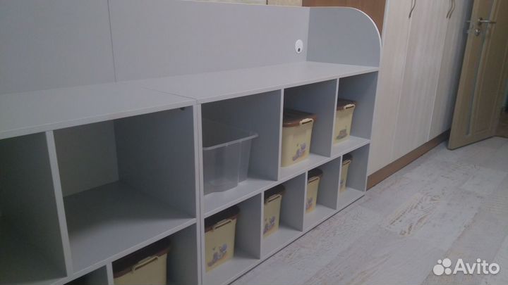 Стеллаж для игрушек