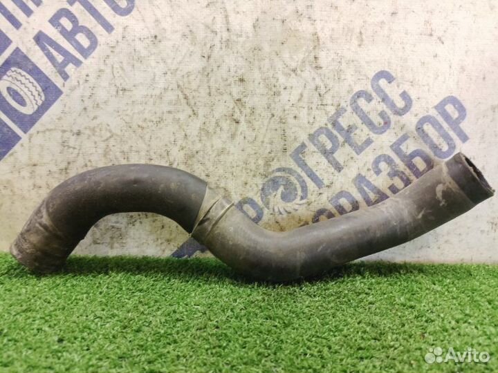 Патрубок системы охлаждения Volkswagen Polo седан