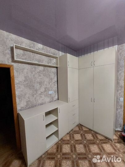 Шкаф угловой