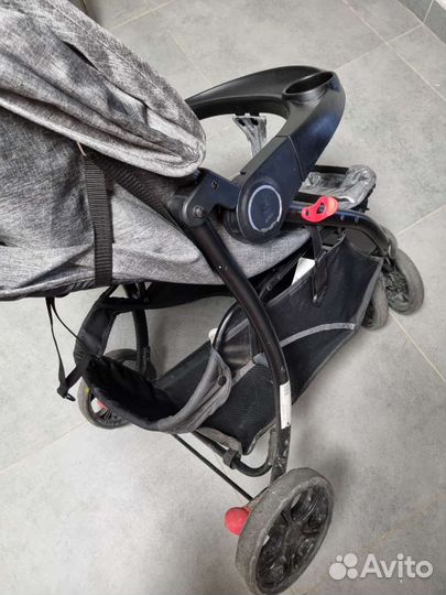Прогулочная коляска