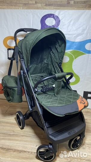 Коляска прогулочная