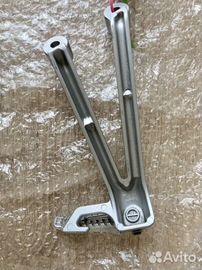 Задние подножки Suzuki GSX-R 600/750 2005 г.в