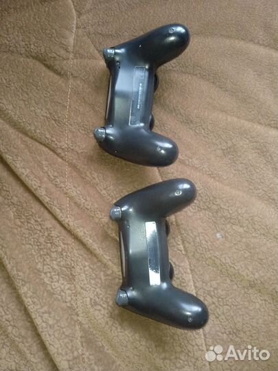 Sony playstation 4 pro 1tb + 1 геймпад + 8 игр