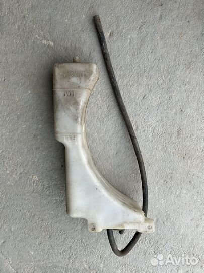 Расширительный бачок Subaru Impreza 1