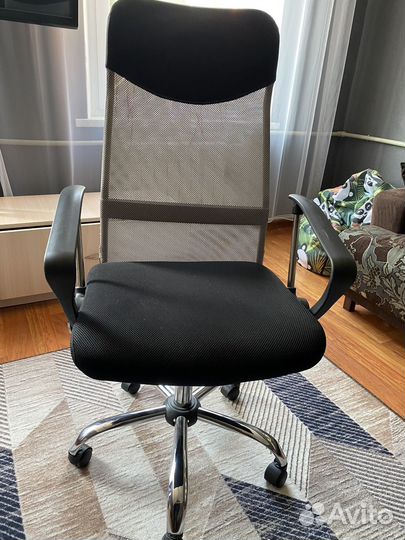 Компьютерное кресло