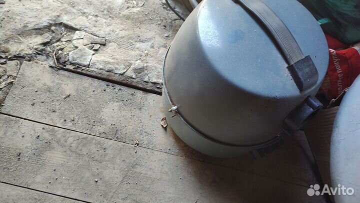 Пылесос советский Вихрь 6 м