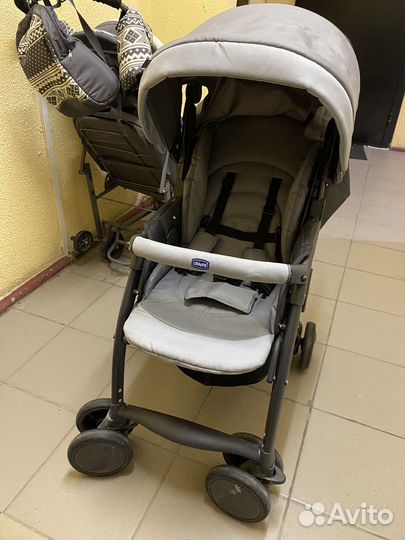 Прогулочная коляска chicco