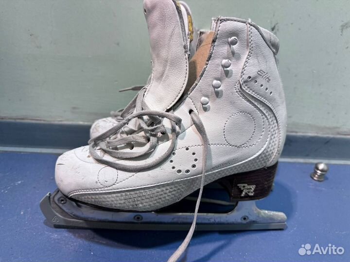 Коньки фигурные Risport Elite