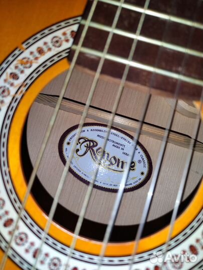 Классическая гитара Renome
