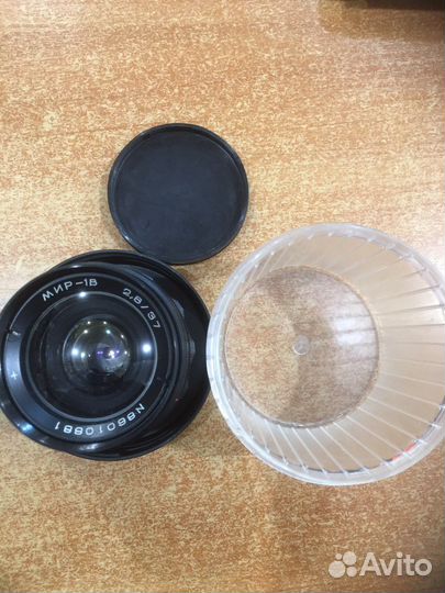 Объектив мир-1В