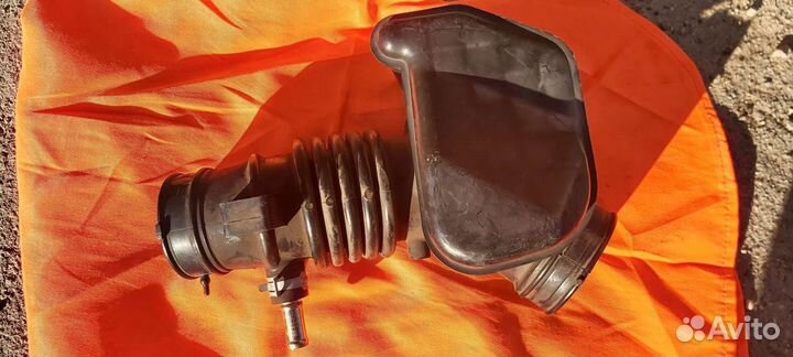 Патрубок,гофра воздушного фильтра nissan