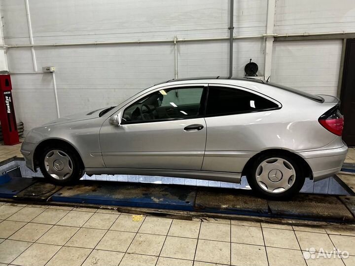 Mercedes-Benz C-класс 2.0 AT, 2002, 382 000 км