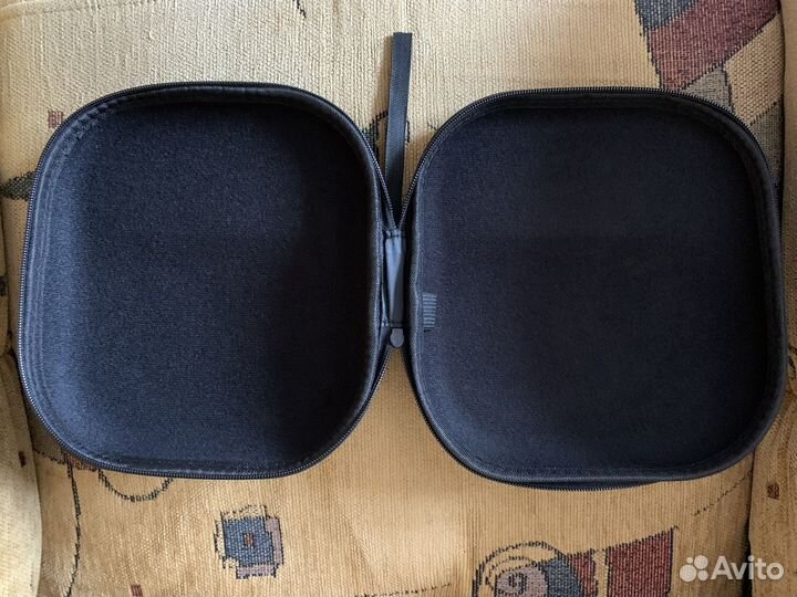 Футляр чехол бокс кейс жёсткий для наушников