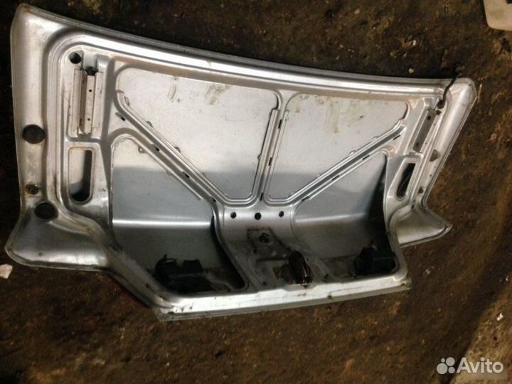 Крышка багажника Лада 2110