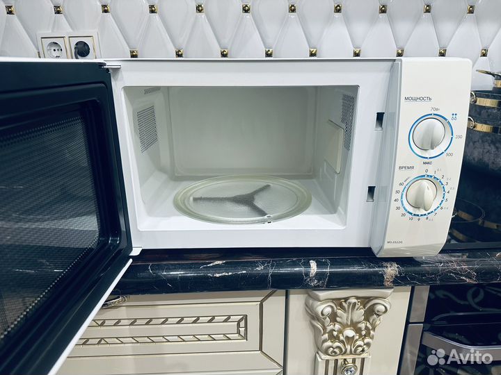 Микроволновая печь LG (Корея)