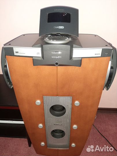 Музыкальный центр Grundig