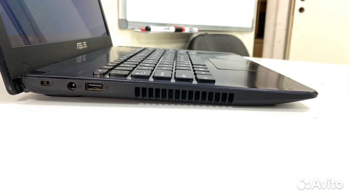 Ноутбук Asus для работы и учебы 4Gb озу/ SSD