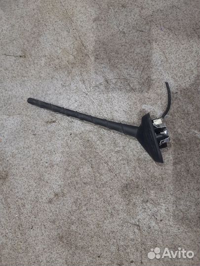 Активная антенна в крышу для Skoda Rapid 2015