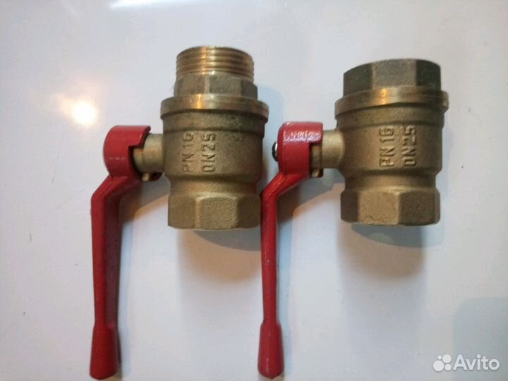 Кран водяной,газовый