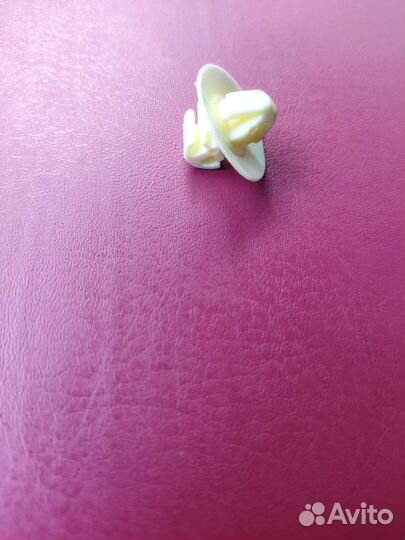 Клипсы молдинга мерседес спринтер 906