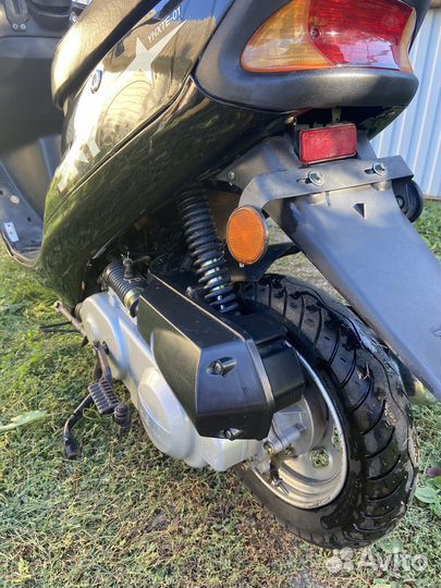 Скутер SKY ABM 50 кубов