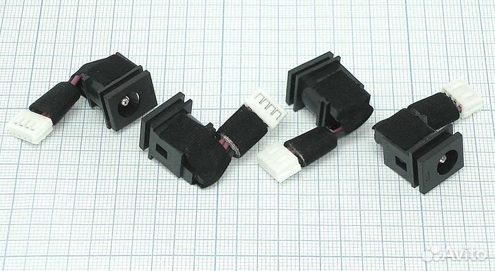 Разъем Toshiba R500 R600 с кабелем