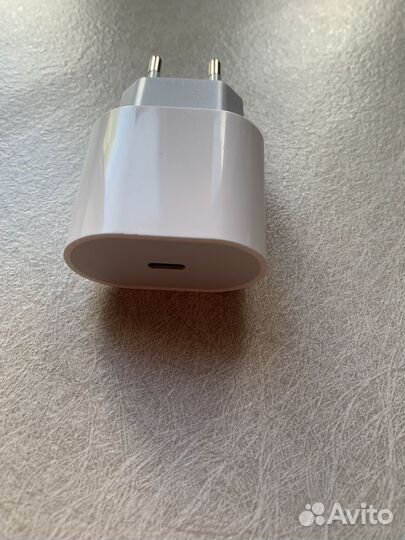 Адаптер питания USB 20 Вт/Быстрая зарядка Туре-С