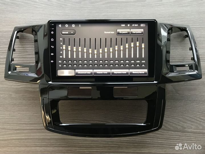 Магнитола Toyota Hilux Teyes CC2 plus