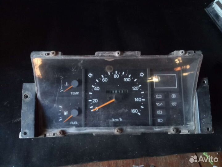 Приборная панель Ниссан караван, хоуми, Урбан