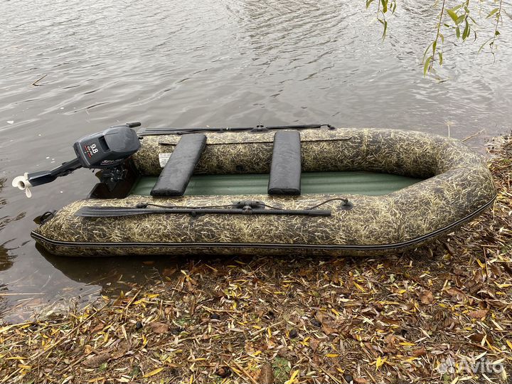 Лодка с мотором