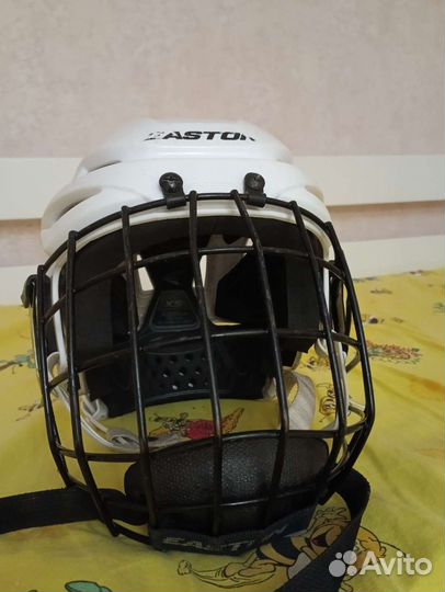 Шлем хоккейный easton e300