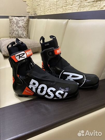 Лыжные ботинки