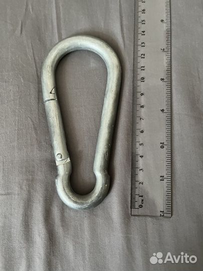 Карабин стальной