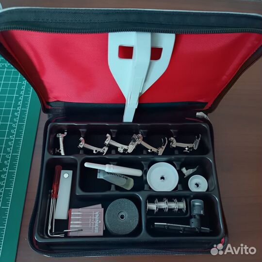 Швейная машина Bernina B380