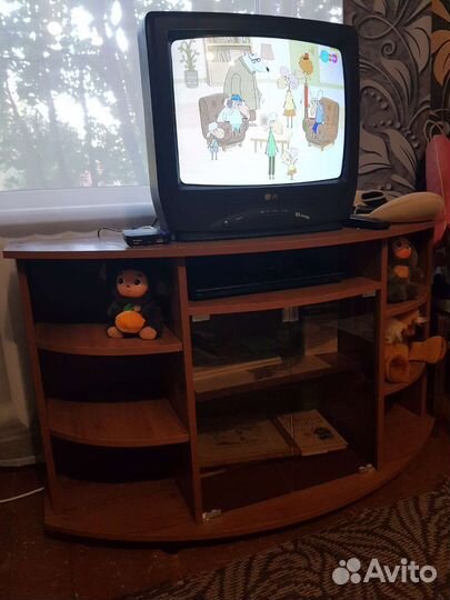 Тумба под телевизор