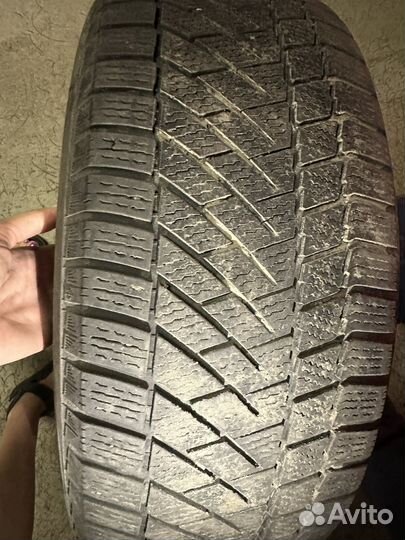 Continental ContiVikingContact 6 225/60 R18 T