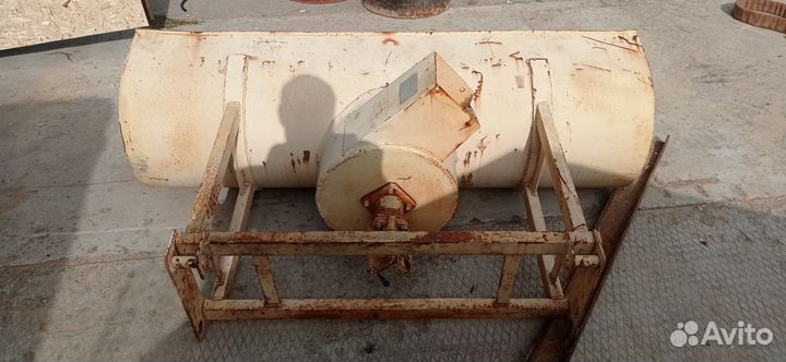 Снегоуборочник с гидроприводом