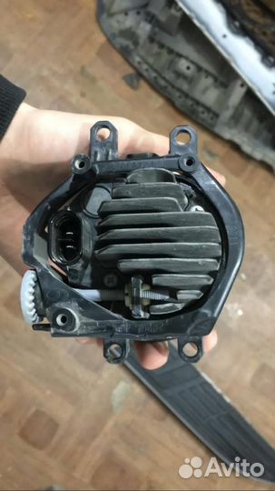 Фара противотуманная левая Toyota Prado 150 2017