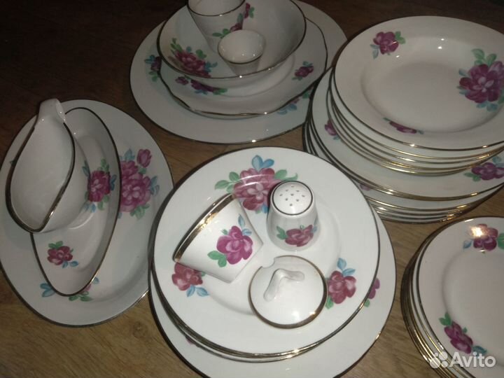 Сервиз столовый Дулево СССР 40 предметов