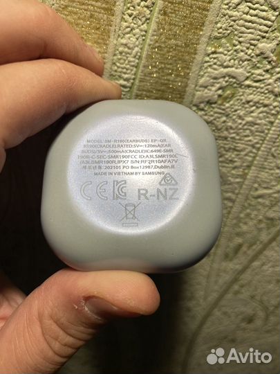 Продам наушники